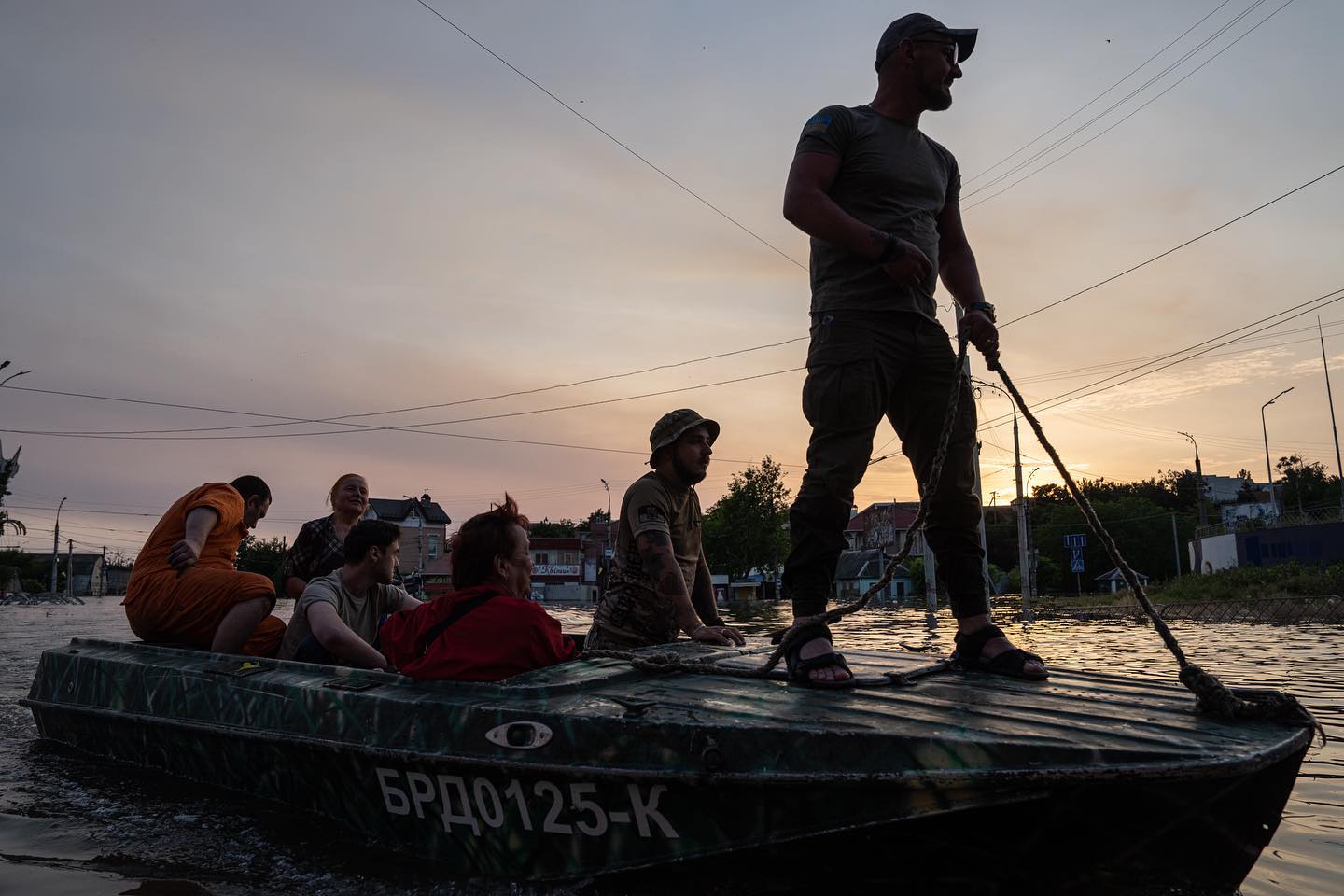 Более 6000 человек эвакуированы из десятков затопленных городов и сел