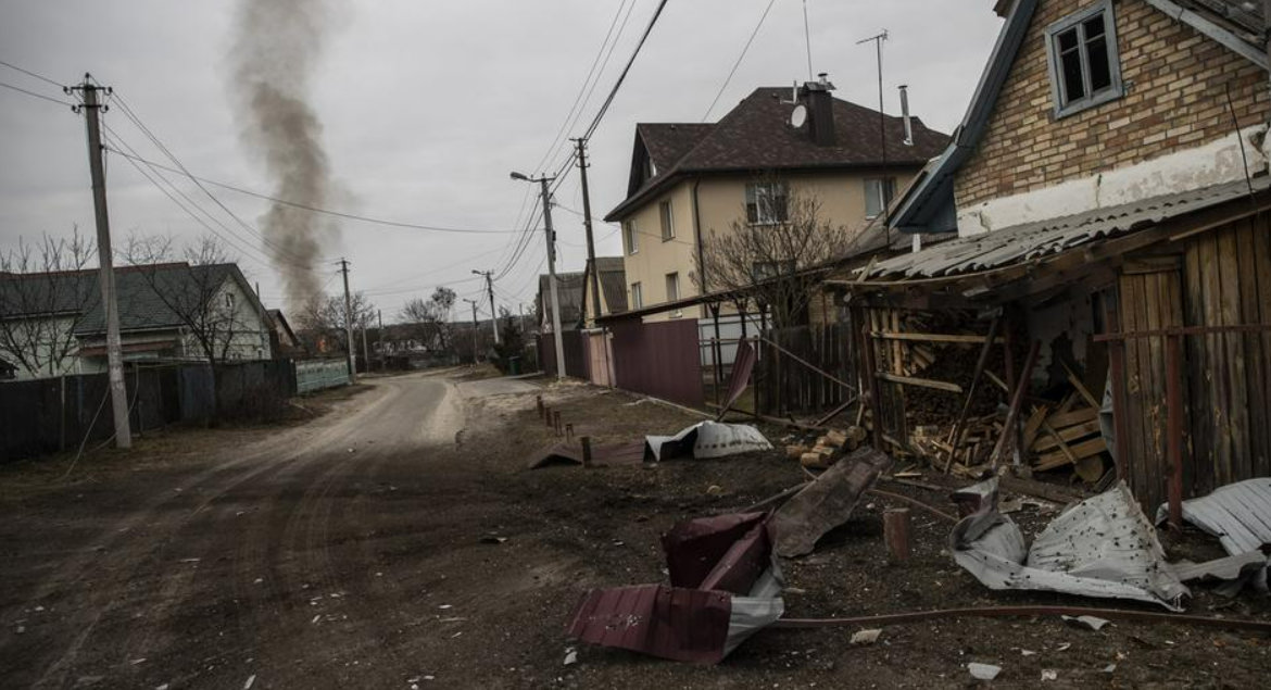 Дорога была очень тяжелой, нас все время обстреливали «грады