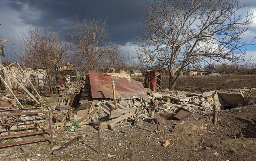 Повністю виїхало село, це жах