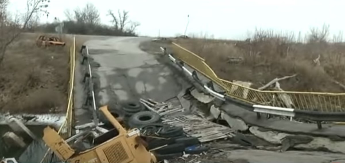 Ми з онуками ховалися від обстрілів під ліжком