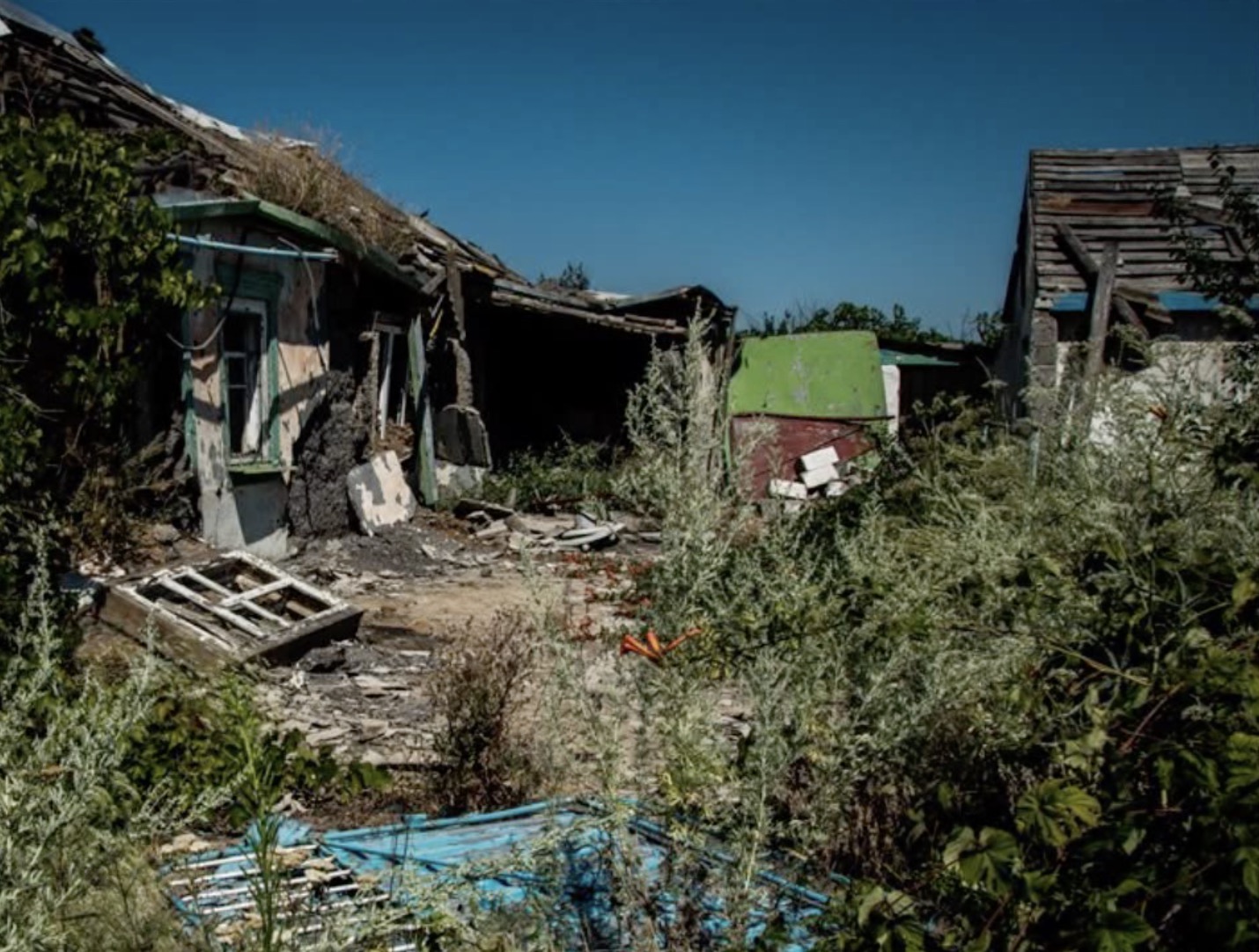 Попередьте всіх людей, що починається війна