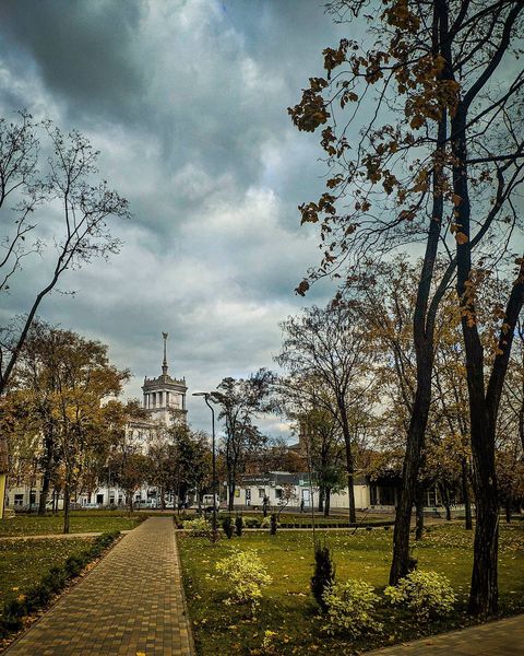 Маріуполь, якого нема. На світлинах фотохудожника, якого також нема.