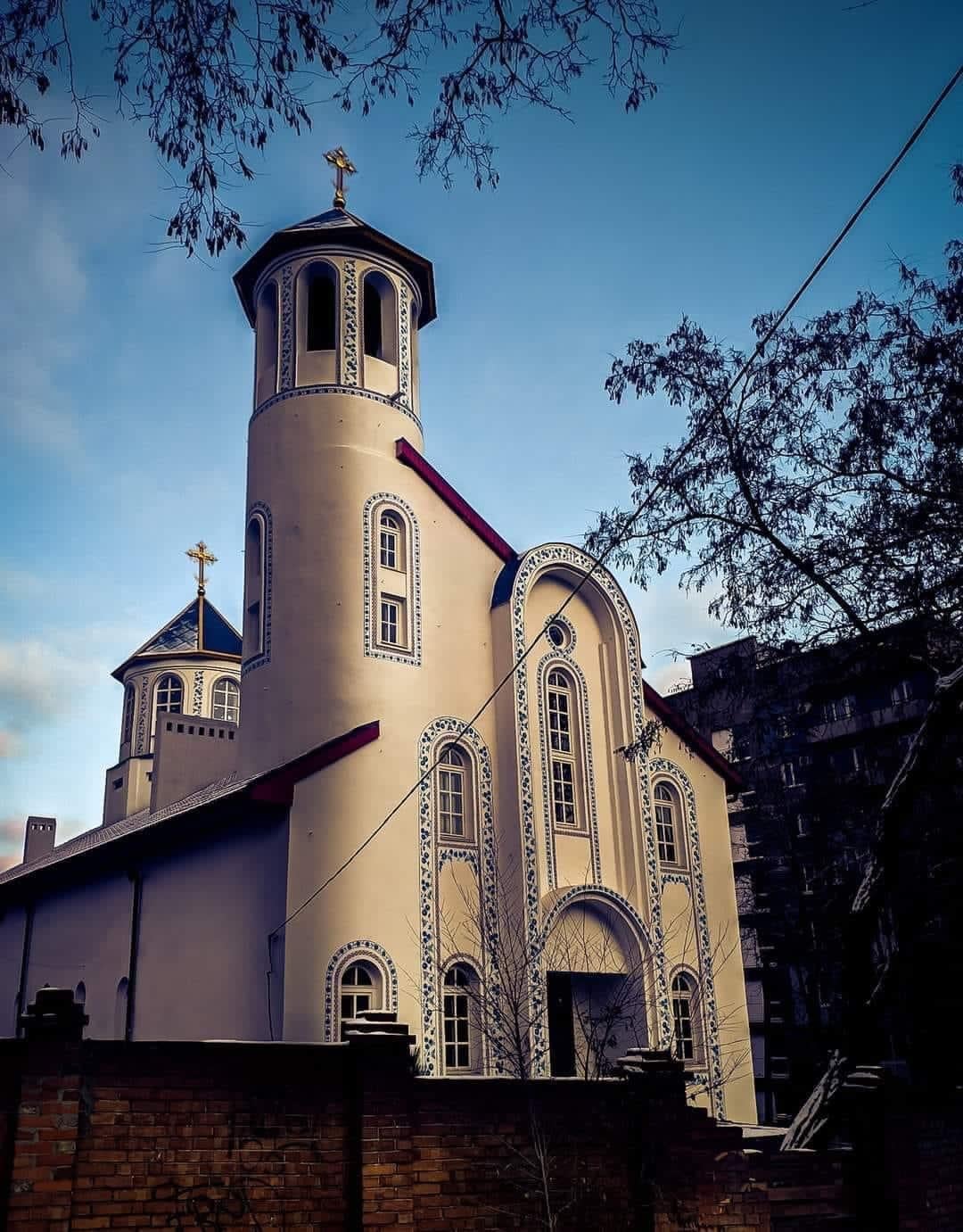 Маріуполь, якого нема. На світлинах фотохудожника, якого також нема.