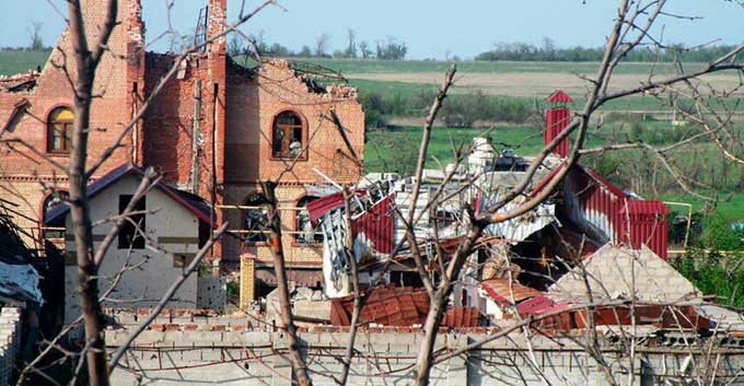 Поруч зі мною рвалися снаряди, і стріляли з усіх боків