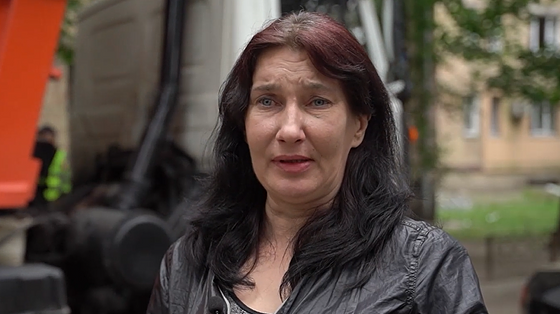 Before my eyes, a girl fell from the ninth floor