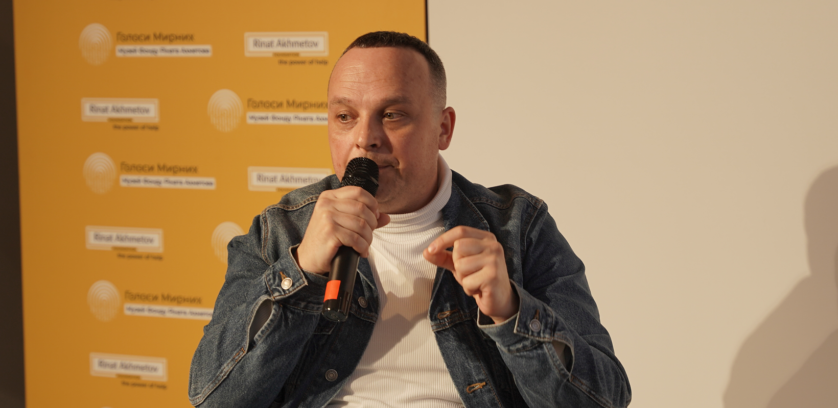«Зараз в Україні формується демократична пам’ять»: інтерв’ю кандидата історичних наук Антона Лягуши для Музею «Голоси Мирних» Фонду Ріната Ахметова