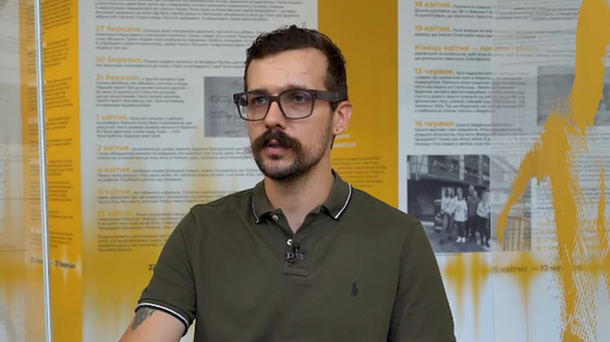 Медик кричав водію зупинитись у полі, а той відповів: Зупинимось, - помремо, а не зупинимось – не буде кого везти
