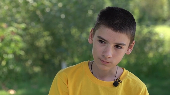 Soldiers came to the garden, there are now trenches