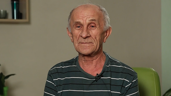Коли вдруге прилетіло в хату - дружина виїхала. А я був там до останнього