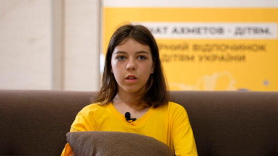 Біля моєї школи було велике скупчення танків. Я дуже боялася Біля моєї школи було велике скупчення танків. Я дуже боялася