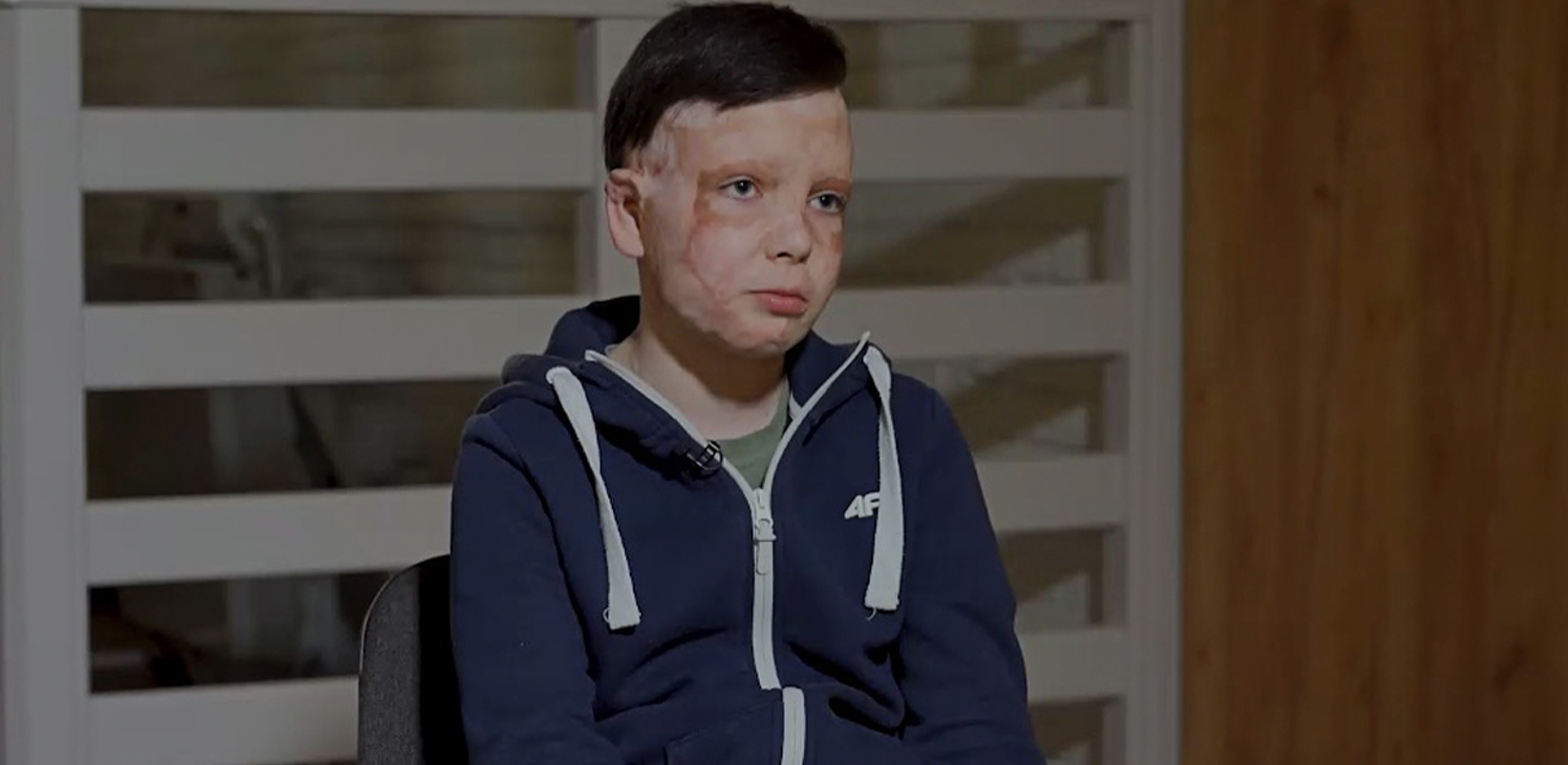 «Побачив між каменями притиснуте мамине волосся»: історія Романа Олексіва увійшла до Музею «Голоси Мирних» Фонду Ріната Ахметова