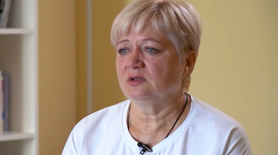 Ми були під «Азовсталлю», а всередині — мій син. І кожні 15 хвилин літак скидав на завод бомби. У мене серце розривається…