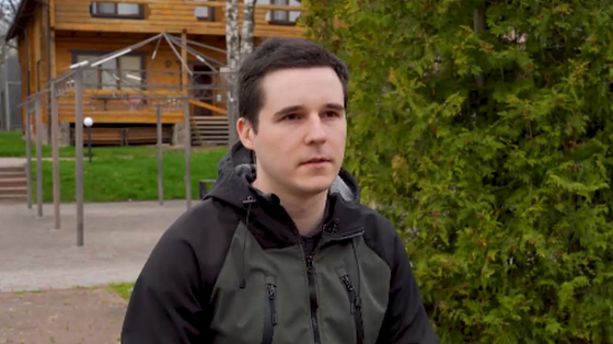 Я просто дивився, а руки та ноги не рухались. Лікарі казали, що я взагалі не буду ходити