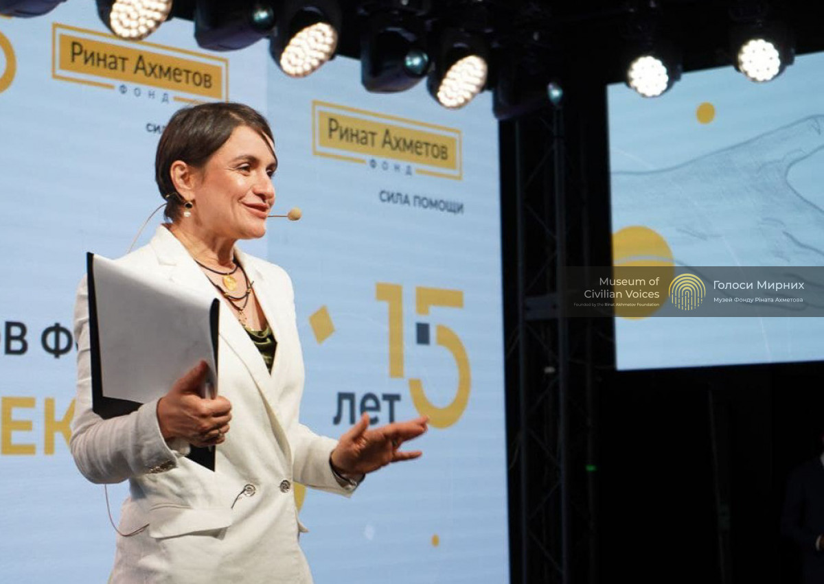 Фонд Ріната Ахметова відкрив онлайн-музей «Голоси Мирних», аналогів якому в Україні немає