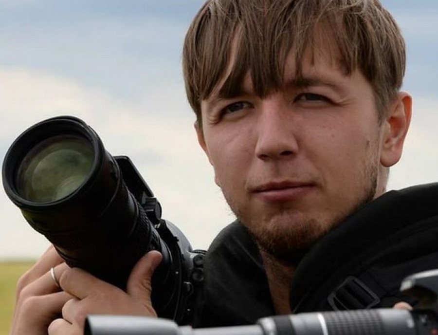 Photojournalist Yevhen Maloletka: “We have never seen such a massive use of artillery anywhere as in Mariupol”