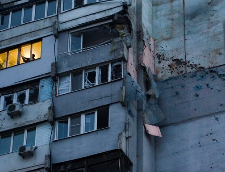 «Я покинула Донецьк, коли біля мого будинку впав снаряд»